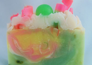 Cucumber-Melon-Soap-Shea-Butter-Handmadesoap-Natural-Artisan-Soap-Cold-Process-Soap-Cucumber-Soap